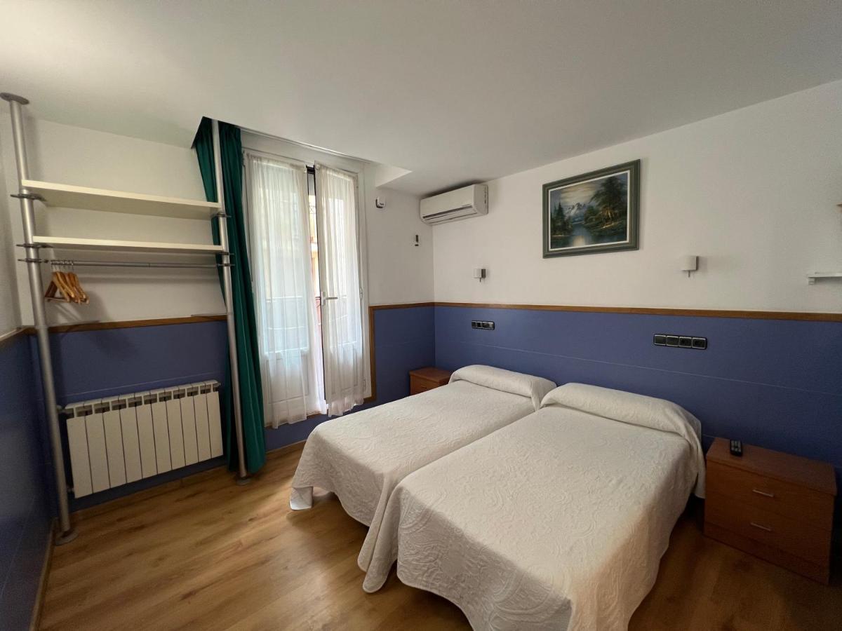 Pension Irune By Vivere Stays San Sebastian Exterior photo